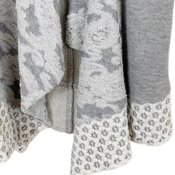 Anthropologie Saturday Sunday Lace knit asymmetrical gray/white open tunic - Picture 10 of 16